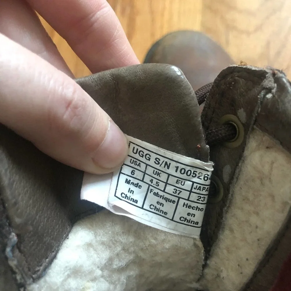 UGG Leather Zip up Boot Size 6